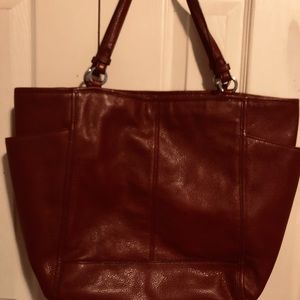 Coach Burgundy Leather Handbagq